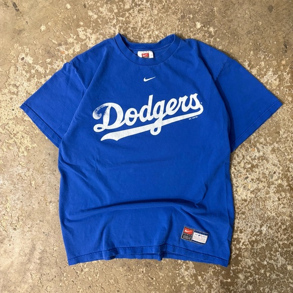Vintage Nike Center Swoosh LA Dodgers Blue Graphic T-shirt Size M MLB Baseball - Picture 1 of 9